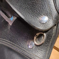 18" *Med/Wide *5.5" Hanover by Verhan Dressage Saddle, 2 Lg Front Velcro Blocks, Gold Verhan Fleece Cover, Wool Flocking, Flaps: 15.75"L x 12"W Serial # 1204133018
