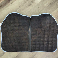 Quilt Jumper Saddle Pad, tabs *vgc/gc, clean, v.hairy, mnr rubs, faded & stains?
