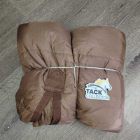100g Quilt Liner, neck *vgc, clean, mnr snags, hair, hair, rubs, faded, sunbleach, v. mnr threads, torn fleece
