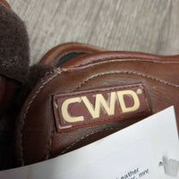 Open Front & Hind Leather Boots, velcro *vgc, clean, older, mnr rubs, peeled lining, creases, film, pulled edge & slices, threads
