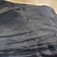 200g Quilt Stable Blanket, tail *vgc, clean, mnr hair, stains, unstiched, missing d ring @ tail, v. mnr snag

