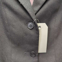 Show Jacket *gc, mnr hair, threads
