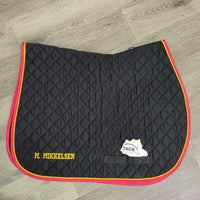 Quilt Jumper Pad, piping, "Tackaberry Farm" *vgc, clean, mnr pills, threads, hair, puckers
