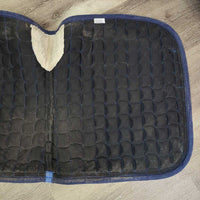 Quilt Jumper Pad, x4 piping, fleece wither, *gc, mnr dirt, hair, rubs, pills, faded, stains
