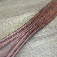 Padded Leather "Overlay" Girth. 1x els *vgc, clean, stained, dented? edge, scuffs, mnr hair, stretched els
