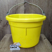 Flat Back Plastic Bucket *vgc, clean, mnr scratches, scuffs & chews, rust

