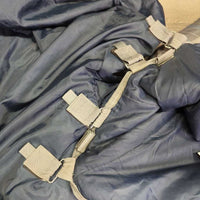 Med 250g Winter Blanket, detach neck, tail strap *gc, clean, repairs, torn reflectors, mnr wpf, edge rubs & pills, unstitched darts
