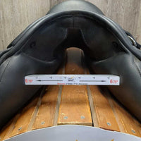 17.5" XW *7.5" Sankey Jacinda Monoflap Monoflap Dressage Saddle, Black Fleece Lined Sankey Cover
