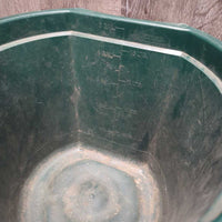 Flat Back Plastic Bucket *gc, dirty, scuffs, scratches, stains, residue
