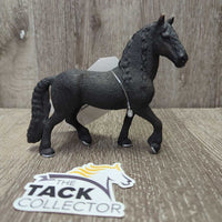 COLLECTORS - Retired Friesan Stallion #13667 *xc, ear rubs
