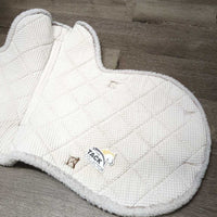 Non-Slip Fitted Hunter Saddle Pad *gc/fair, older, clean, clumpy, hairy seams, dingy, thin/rubbed edges

