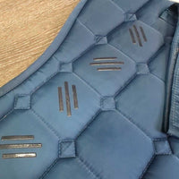 Quilt Jumper Pad, 2 piping *vgc/gc, clean, rubs, stains, mnr hair
