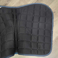 Quilt Jumper Pad, 2 piping *vgc/gc, clean, rubs, stains, mnr hair
