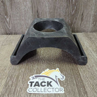 1 Hoof Stand Cradle, Nylon Strap Top, additional rubber top guard *vgc/gc, clean, scuffs, rubs, stains, edge fray & chipped, fadied
