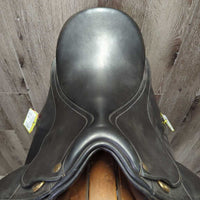17" Adj *Blue M/W In Bates Isabell Werth, 2 Med/Lg Front Velcro Blocks, Synthetic Wool Flocking, Front & Rear Gusset Panels, Flaps: 16"L x 11"W, Serial # V0611637-44
