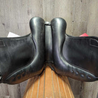 17" Adj *Blue M/W In Bates Isabell Werth, 2 Med/Lg Front Velcro Blocks, Synthetic Wool Flocking, Front & Rear Gusset Panels, Flaps: 16"L x 11"W, Serial # V0611637-44
