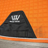 SET: Quilt Dressage Saddle Pad, piping AND 4 Closed Boots, Velcro *vgc, clean & mnr residue, mnr stains, dirt, sand & hair
