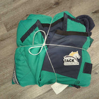 Med Quilt Winter Stable Blanket, 2 legs *gc/fair, clean, repairs, pills, rubs, hair, faded, torn/missing tail flap, snags
