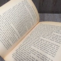Black Stallion's Courage by Walter Farley *gc, v.yellowed, rubs, scrapes & torn edges
