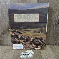 The Best of James Herriot *vgc, mnr ripped cover, scratches, rubs
