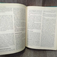 UCDavis Book of Horses: A complete Medical Reference Guide for Horses and Foals *gc, No Cover, bent corners, dirt, yellowed pages, inscribed
