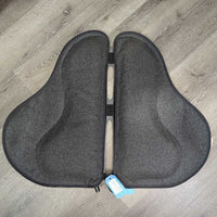 Endurance AIR Saddle Pad, 2 PAIRS Felt shims *vgc, mnr hair, stains, residue?dirt, rubs & hair, HOLDS Air
