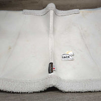 Non Slip Dressage Saddle Pad, fleece lined top *gc, clean, stains, puckered lining, clumpy, dingy, loose lining, hair, rubs, pills
