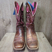 Square Toe Western Boots *vgc, clean, rubs, loose threads, scuffs, worn/rubbed heels
