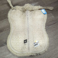 Quilt & Sheepskin Half Pad *fair, dirty, stains, v.thin & holey pommel, clumpy, older
