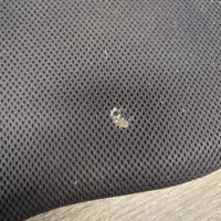 Mesh Half Pad *gc, hairy, stain?paint, dusty
