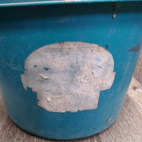 Round Plastic Bucket *gc, dirt, scuffed, scratches, residue, faded

