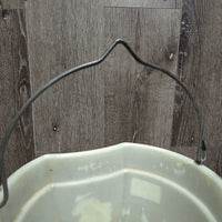 Round Plastic Bucket *gc/fair, clean, mnr dirt, discoloured, scuffed, scratches, residue
