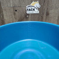 Round Plastic Feed Tub *vgc, clean, mnr residue, scuffed
