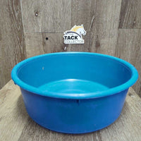 Round Plastic Feed Tub *vgc, clean, mnr residue, scuffed
