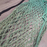 "Day Bag" Slow Feed Hay Net *vgc/gc, clean, hay, residue, stains, faded, stiff
