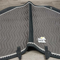 Quilt Jumper Saddle Pad, 2x piping *gc, clean, v.hairy, mnr pills, residue/film, rubs, pills
