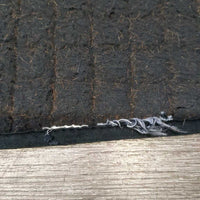Thick Quilt Dressage Saddle Pad *gc, clean, dingy, hole, stains, rubs, threads, hair, rubs, pills, older, clumpy, cut tags, faded
