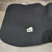 Thick Quilt Dressage Saddle Pad *gc, clean, dingy, hole, stains, rubs, threads, hair, rubs, pills, older, faded, clumpy
