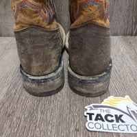 JUNIORS Square Toe Distressed Vamp Western Boots *gc, thick sole edges residue, inside heel rubs/holes
