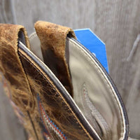JUNIORS Square Toe Distressed Vamp Western Boots *gc, thick sole edges residue, inside heel rubs/holes
