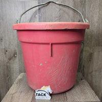 Flat Back Plastic Bucket *gc, dusty, residue, bite marks, scratches, faded, clean, stains
