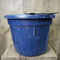 Flat Back Plastic Bucket *gc, dusty, residue, bite marks, scratches, faded, clean, stains, crack
