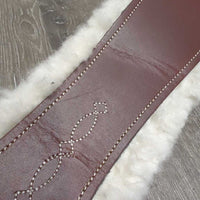 "Shaped" Leather Girth, detach wool fleece liner, 2x els, tags *new, mnr scratch, creases/folds
