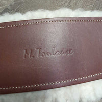 "Shaped" Leather Girth, detach wool fleece liner, 2x els, tags *new, mnr scratch, creases/folds
