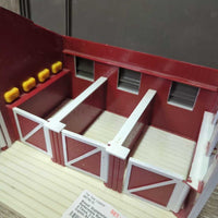 Plastic Barn, Removeable Roof, Jump, 3 Barrels, 4 Fence, 2 horses *vgc, mnr loose Cupola
