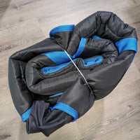 Med Quilt Stable Blanket, 0 tail/legs *vgc, clean, loose/unstitched, mnr rubs
