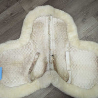 Rolled Sheepskin Quilt Fitted Hunter Pad *gc/fair, sharpie, stains, rubs, dingy, clumpy, mnr hair
