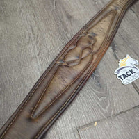 Padded Leather Girth, x3 d rings, 2x els *gc, clean, stains/discolour, wavy els, mnr undone seam
