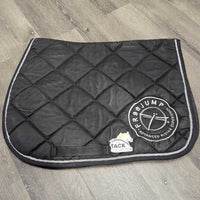 Thick Quilt Jumper Saddle Pad, Piping *gc/fair, hair, clean, v.pilly, rubs, shrunk? puckered, residue

