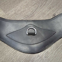 Shoulder Relief Padded Anatomical Short Girth, D Ring *vgc/xc, clean, mnr residue, rubs & hairy seams
